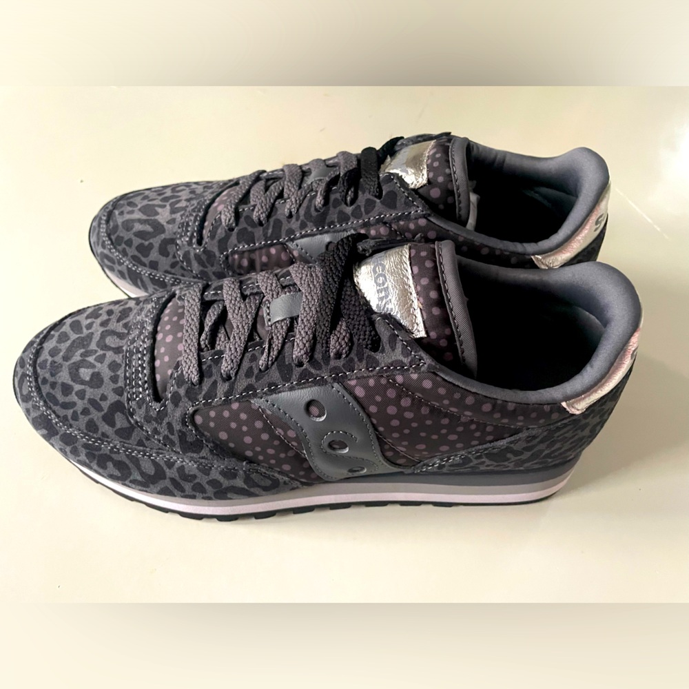 VERY RARE!!! Black Leopard Saucony Women’s Jazz Triple Size 9.5 ((ISO W11)